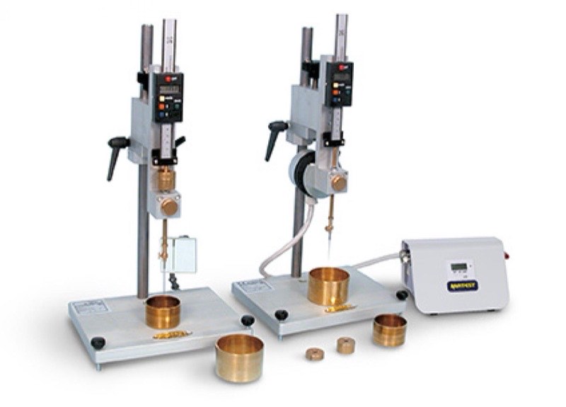 Semi-automatic penetrometer with digital readout